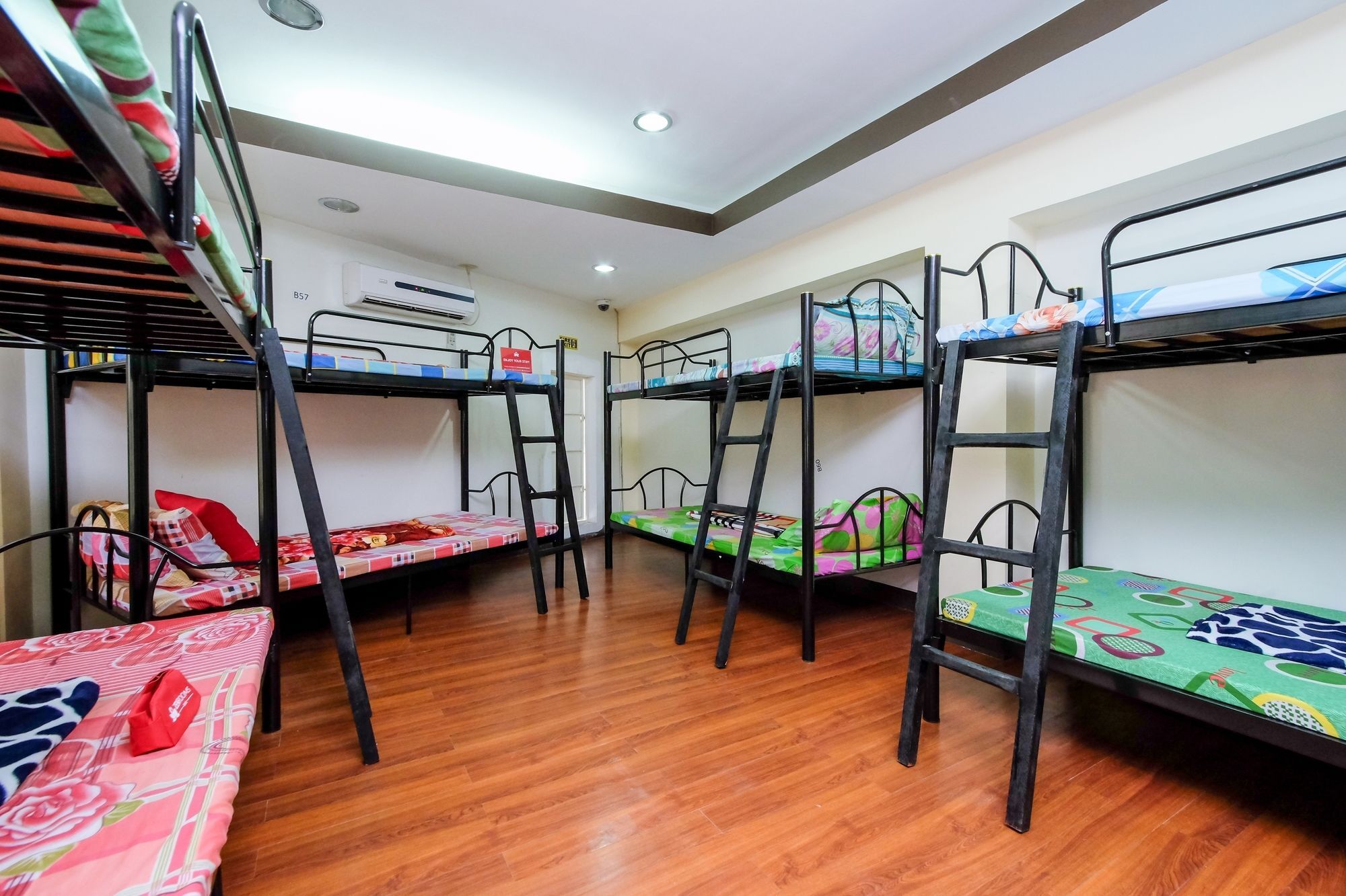 Zen Hostel Quirino Ave. Malate Manila Exterior photo